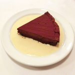 ラミティエ - 本日のランチ 1200円 のガトーショコラ アングレーズソース