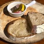 Terroir愛と胃袋 - パンとパテとピクルス