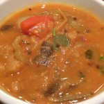 スパイスカフェ - ペアカレーランチ 1350円 のサンバル(中辛)