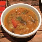 スパイスカフェ - ペアカレーランチ 1350円 のサンバル(中辛)