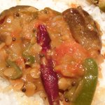 スパイスカフェ - ペアカレーランチ 1350円 のサンバル(中辛)