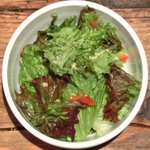 スパイスカフェ - ペアカレーランチ 1350円 のサラダ