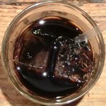 スパイスカフェ - ペアカレーランチ 1350円 のアイスコーヒー