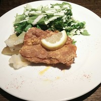 スペイン料理 La Cazuela 三ノ宮 ミント神戸店 - ランチのメイン 鶏もものスパイシーフリット
