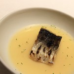 CHIUnE - かますの焼いたんを桑名の蛤出汁のロワイヤルで