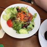 Taverne Pan - 59.Lamm im Tontopf mit Beilage u. Salat €9.50