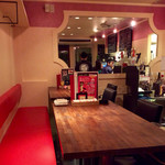 イタリアンバール ミーオ - 初めてテーブル席に座ったので、記念撮影。