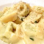 ラ スフォリーナ - メニューピッコロ<平日限定> 1400円 のリコッタチーズとほうれん草を詰めたトルテッローネ