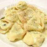 ラ スフォリーナ - メニューピッコロ<平日限定> 1400円 のリコッタチーズとほうれん草を詰めたトルテッローネ