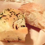 ラ スフォリーナ - メニューピッコロ<平日限定> 1400円 のフォカッチャ