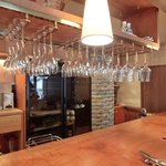 ラ スフォリーナ - 店内のテーブル席の風景です