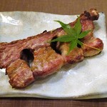 インド料理 想いの木 - 梅山豚のスペアリブ