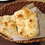 インド料理 想いの木 - 麦のナン