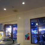 Gelato Fresco - お店の利用客は、現地の方々というよりも、中国or韓国から来たと思われる外国人が多めな印象です。