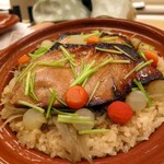 銀座 小十 - 寒ブリとゴボウの炊き込みご飯