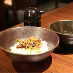 益市 - ☆肉のせ玉子かけご飯 630円