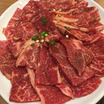 焼肉山河 - 山河カルビ 430円  6人前です