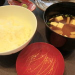 佐賀牛 季楽 銀座  - 味噌汁とご飯