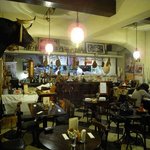 ラ・プラーヤ - マドリーのマイヨール広場「洞窟酒場」のようです