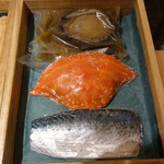 寿しの吉乃 - アワビ、渡り蟹、鯖