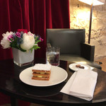 Jacques Genin fondeur en chocolat - 席も素敵な場所へ案内してくれました( ^^) 