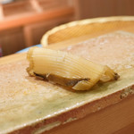 東麻布 天本 - アワビ