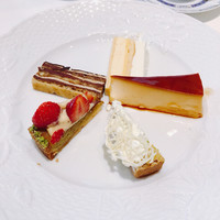 ポンドールイノ - ワゴンデザート ケーキ5種類をすべてオーダー