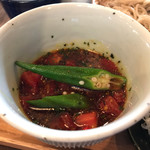 そば舎 あお - トマトカレー汁
