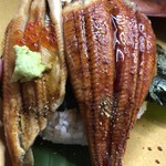 すしごはん 馬ん場 - 柔らかくて大きなうなぎと穴子です。