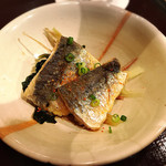 鮨 波やし - 鰯の衣揚げ
      