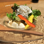 海鮮炉端シャンス - ランチのサラダ