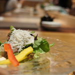 海鮮炉端シャンス - ランチのサラダ