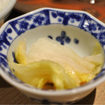 海鮮炉端シャンス - 銀平名物の白菜の浅漬け