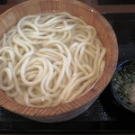 丸亀製麺 - 釜揚うどん（特）税込２４０円（釜揚げうどんの日価格）