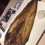 北海道海鮮居酒屋 いろりあん - 大きすぎてうまく撮れないほっけ