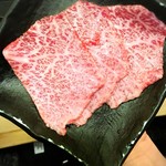 立喰い焼肉 治郎丸 - 