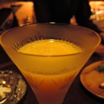 バー クラスター - フレッシュマンゴーのカクテル