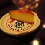 バー クラスター - マスターが残してた最後の1欠片も奪い去る！店にあるもの、全てを喰らい尽くす！そう俺達は、秘密結社 虻さんの微笑み！