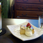 roku cafe - 