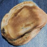 甘太郎焼 - 早速小豆あんから頂くと、焼き立てなのか皮が非常に柔らかく
ちょっぴり餡が塩っぱく美味しい甘太郎焼きです。