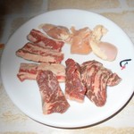 しちりん - 焼肉三種盛合せ（中落ちゲタカルビ、牛ハラミ、鶏もも）