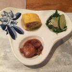 じどりや 穏座 - 鶏のそぼろ巻、鶏の時雨煮、ささみジュレ