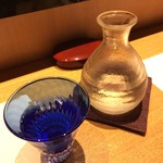 鮓 きずな - 1杯目：純米酒 鷹勇 (鳥取 大谷酒造) 