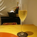 肉屋 雪月花 NAGOYA - 先ずはシャンパンからね～