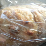 カナツグ - マカダミアナッツパン