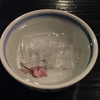平野屋 - 冷たい桜茶