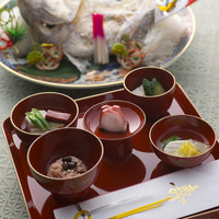 お子様のご成長を祝う“焼き鯛付 お食い初め膳”