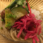 饗 くろ喜 - 紫キャベツのピクルス、ズッキーニ、アンデスレッドなど