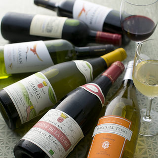 We have a selection of carefully selected wines that match your dishes.