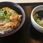 かつや - ミニカツ丼 290円 温かいうどん 150円